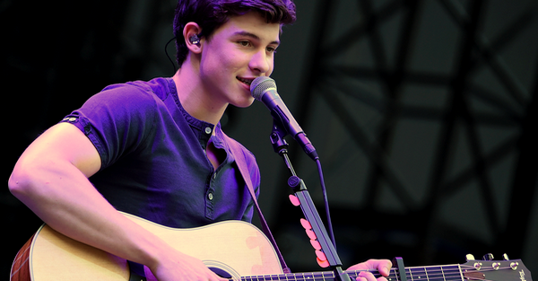 <font color='#f21696'>Música:</font> Shawn Mendes